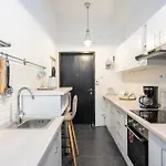 Funky Flat In Calea Victoriei 아파트 *