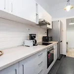 아파트 Funky Flat In Calea Victoriei 부쿠레슈티