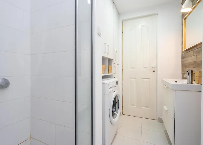 Funky Flat In Calea Victoriei