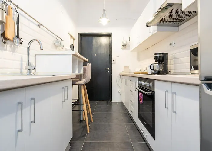Funky Flat In Calea Victoriei * ブカレスト