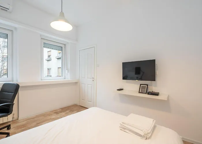 Funky Flat In Calea Victoriei Apartment Bukarest